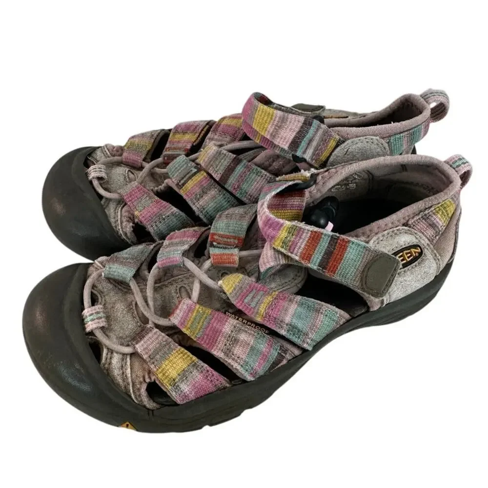Keen kids pastel waterproof sandals Size 2